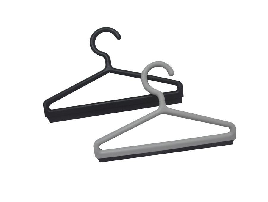 Можно ли вернуть глянцевую поверхность деталей, отлитых из ТПЭ, в матовую путем постобработки?